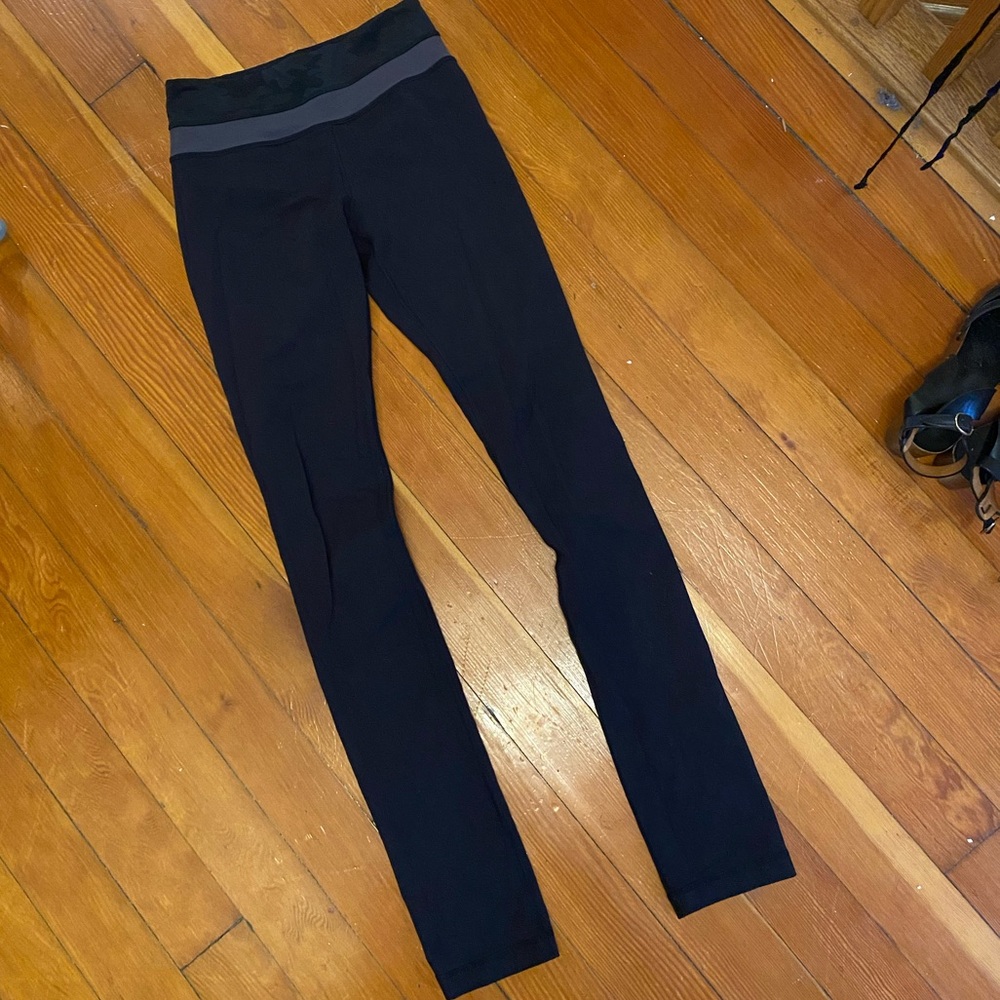 Lululemon leggings!